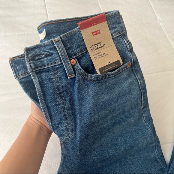 Levi’s Wedgie Straight Women Jeans Size 27 NWT - Picture 2 of 11
